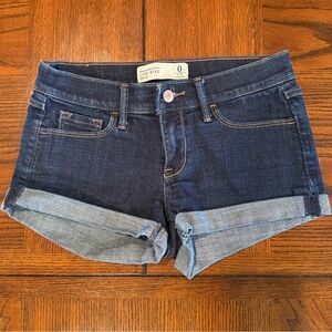 NWOT Women’s Abercrombie & Fitch Low Rise Shorts Size 0/25